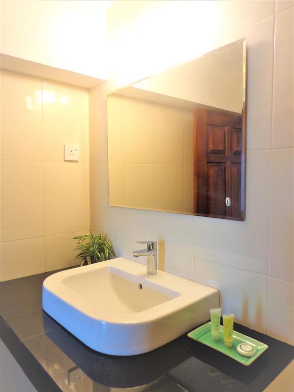 Отель Pinnalanda - New Deal! Half Off Airport Pickups Available 3*